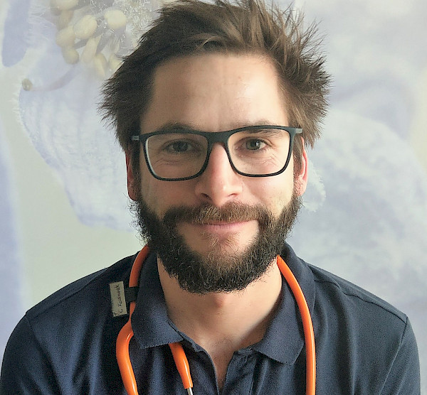 Weiterbildungsassistent Christopher Kaczmarek will als Hausarzt später selbst telemedizinsich arbeiten